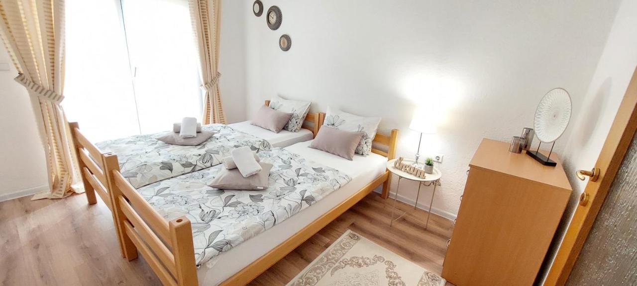 Mb Deluxe Apartment 비소코 외부 사진