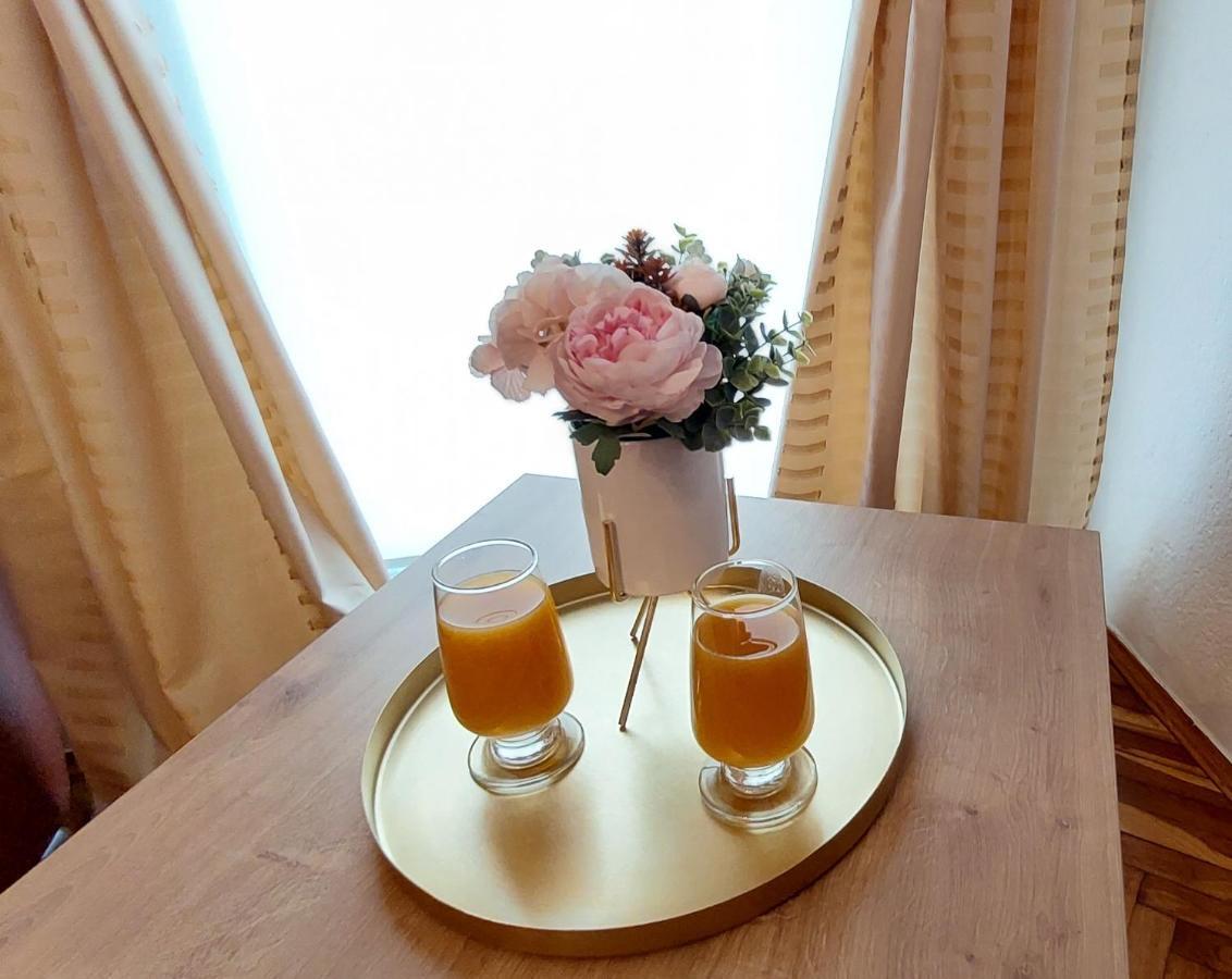 Mb Deluxe Apartment 비소코 외부 사진