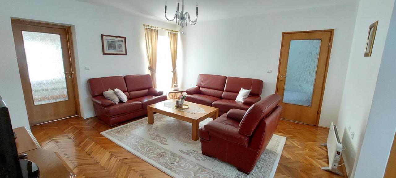 Mb Deluxe Apartment 비소코 외부 사진