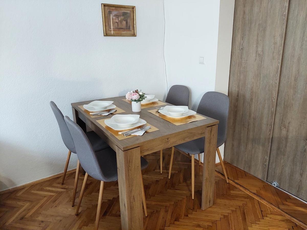 Mb Deluxe Apartment 비소코 외부 사진
